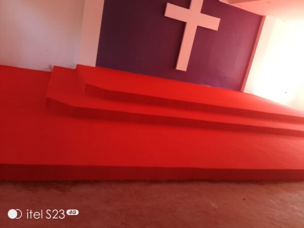 Wall to wall carpet