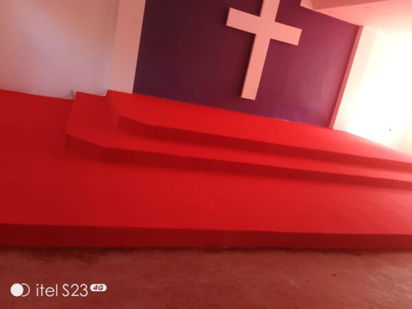 Wall to wall carpet