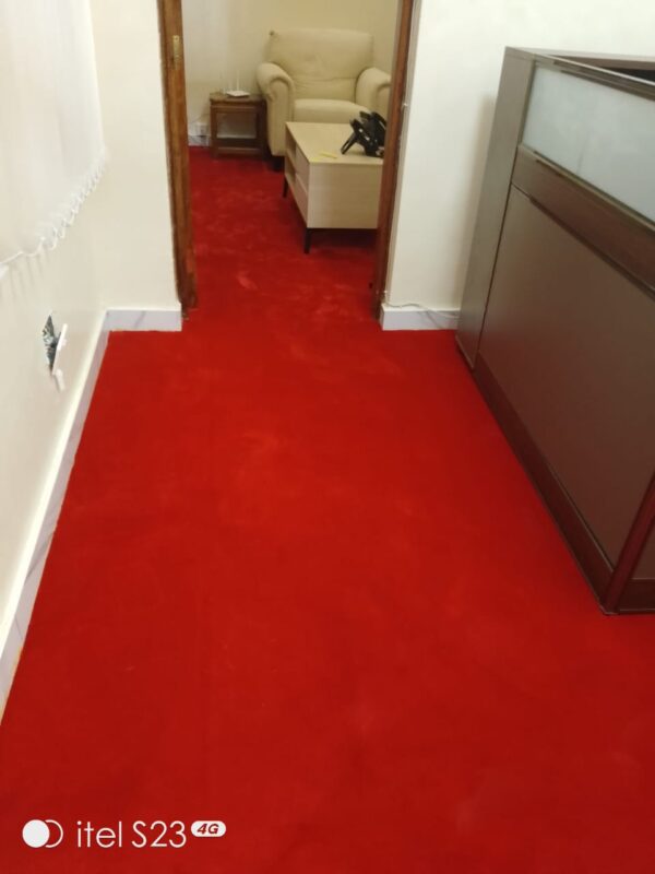 Wall to wall carpet