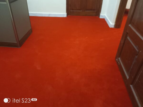 Wall to wall carpet