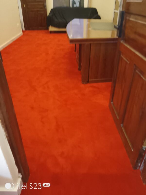 Wall to wall carpet
