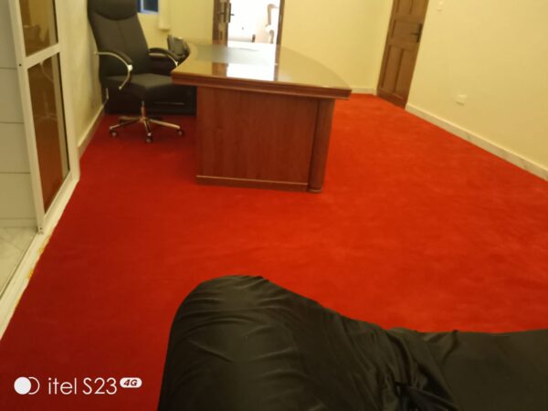Wall to wall carpet