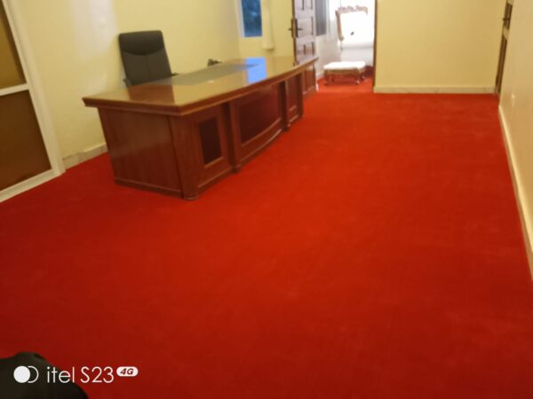 Wall to wall carpet