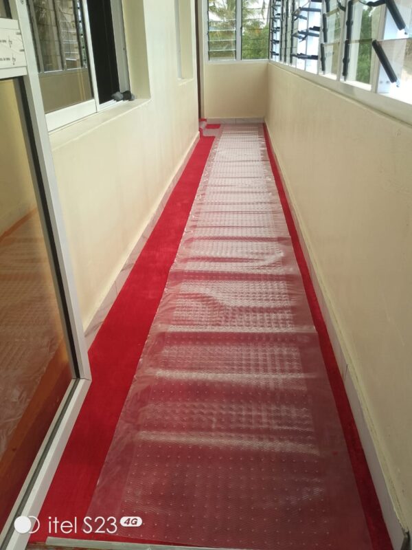 Wall to wall carpet