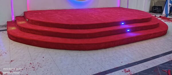 Wall to wall carpet