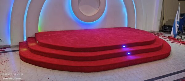 Wall to wall carpet