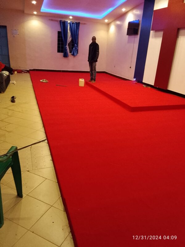 Wall to wall carpet