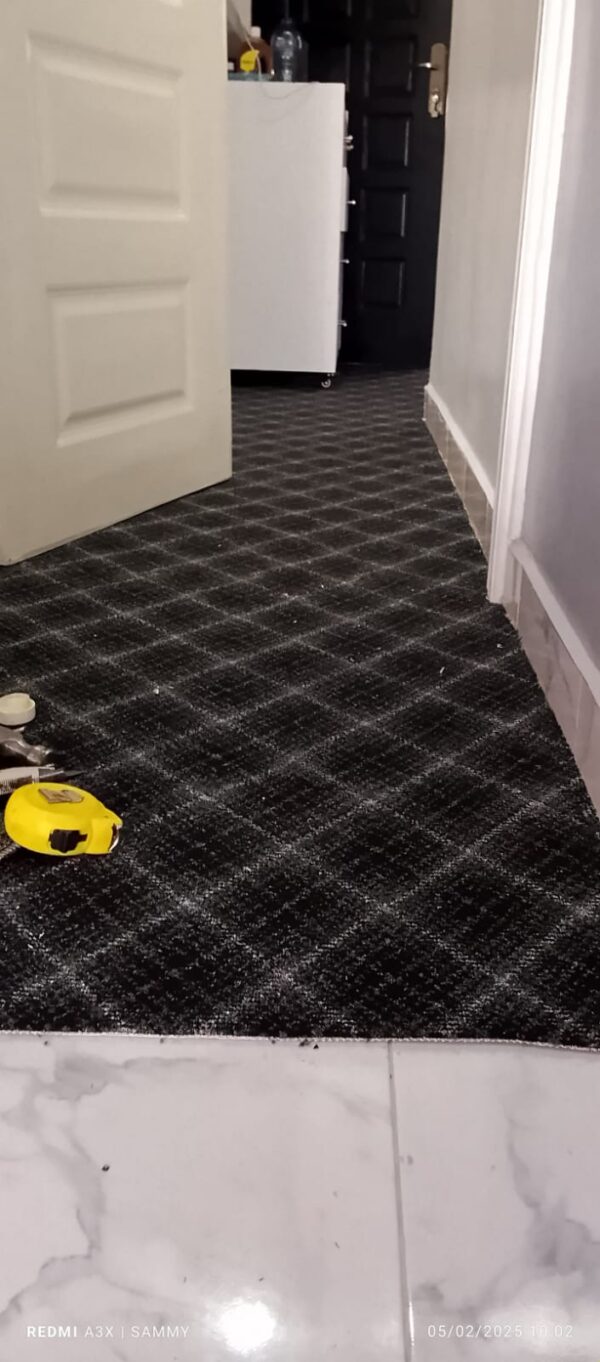 Wall to wall carpet