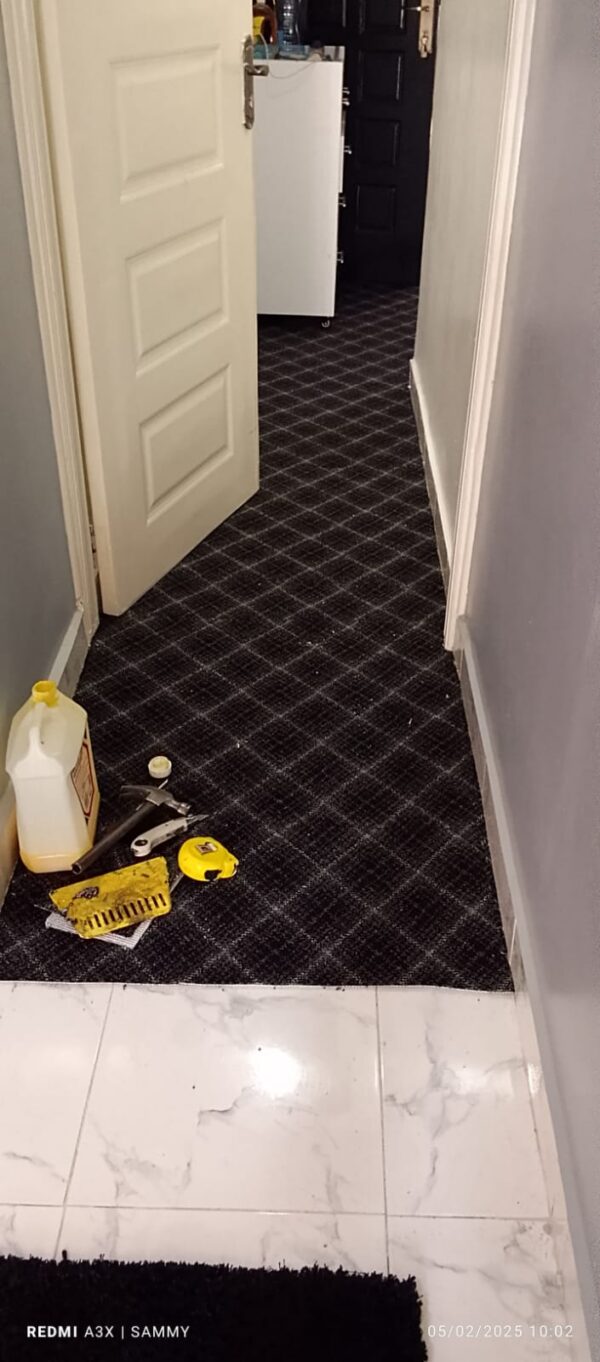 Wall to wall carpet