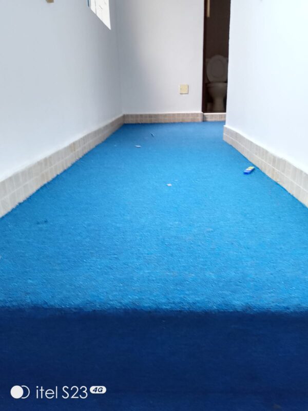 Wall to wall carpet