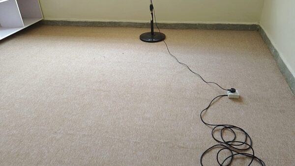 Wall to wall carpet