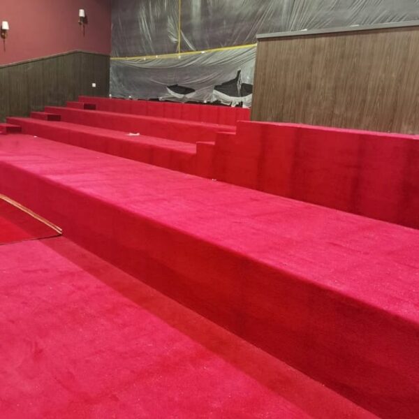 Wall to wall carpet
