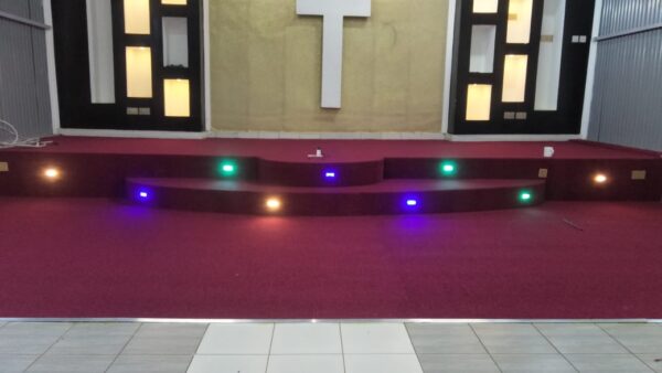 Wall to wall carpet