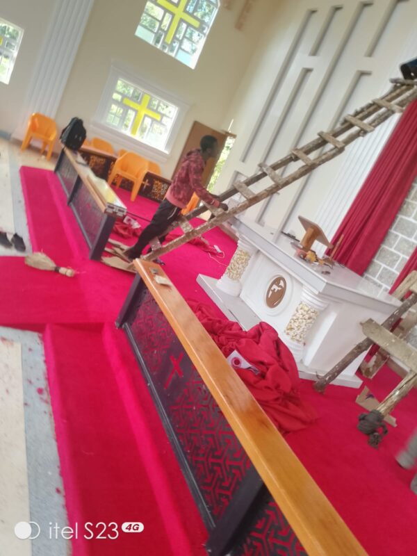 Wall to wall carpet