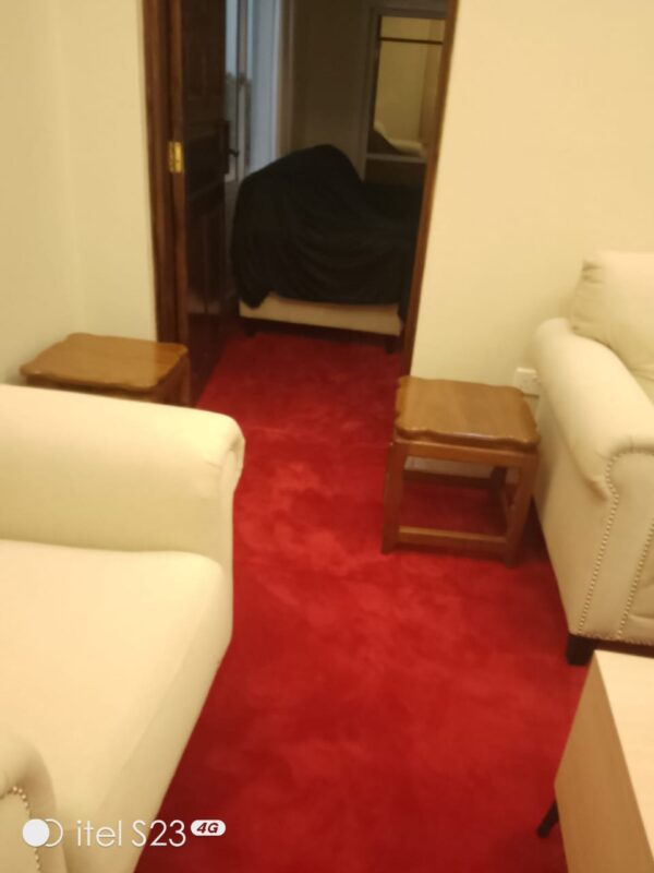 Wall to wall carpet