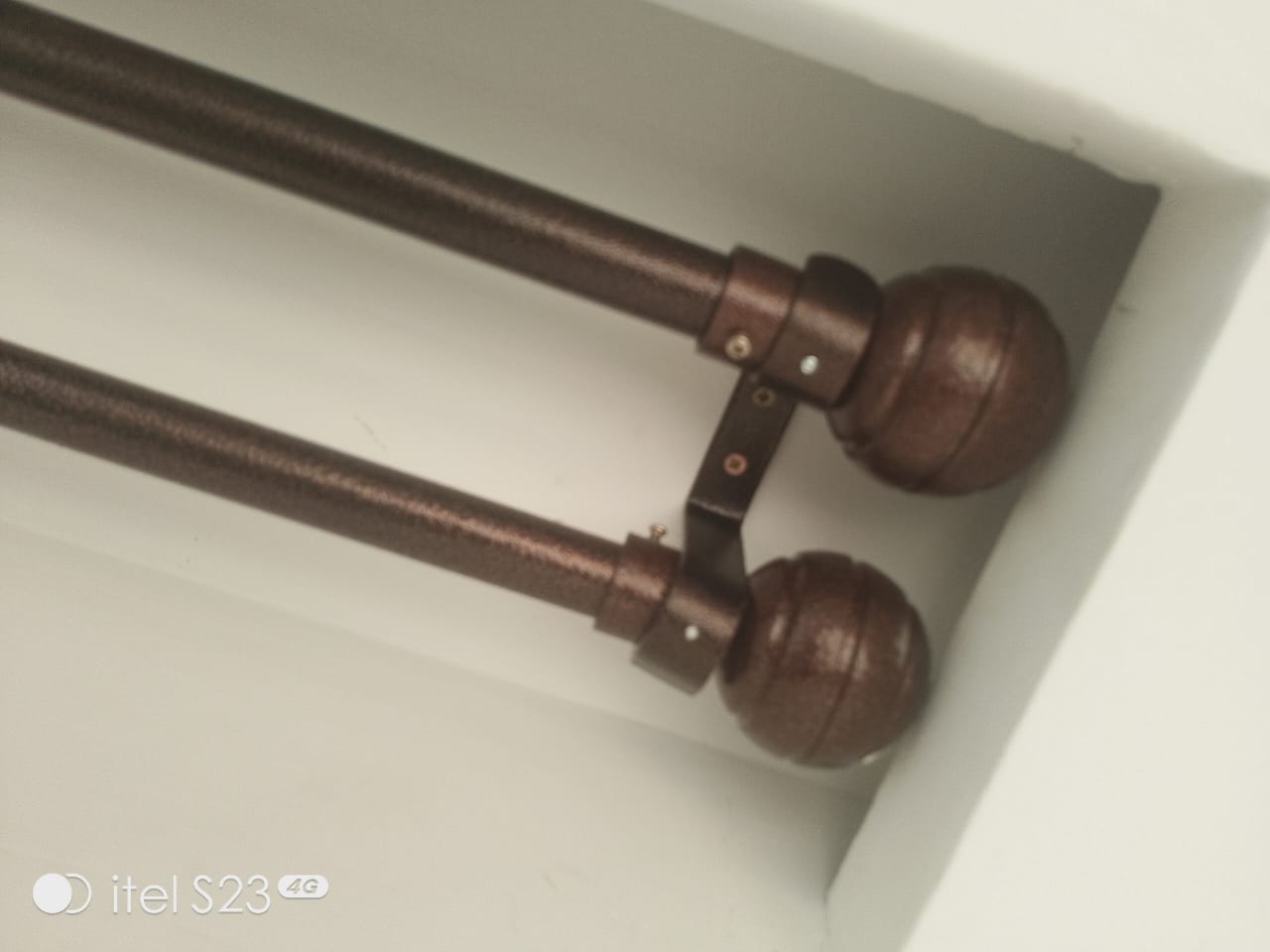 Cosmic-Choices-588610.jpeg Powder-coated rod without accessories