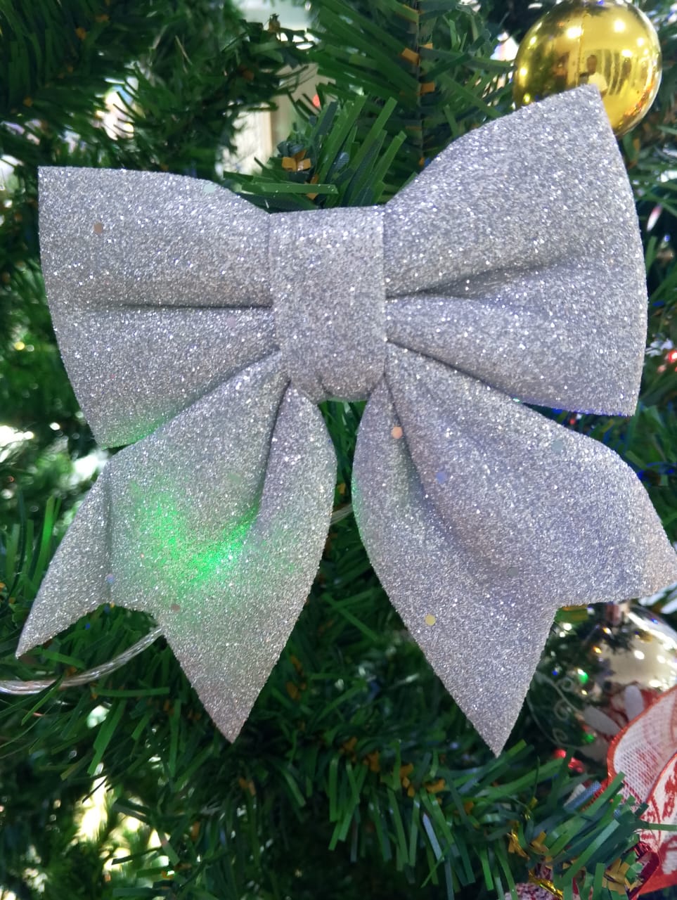 Cosmic-Choices-227201.jpeg Christmas bowtie decor