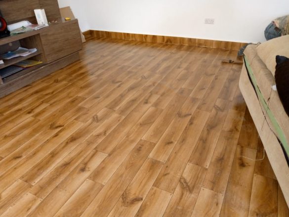 Mike Decor & Interiors Enterprises-328347 Vinyl carpets per square meter