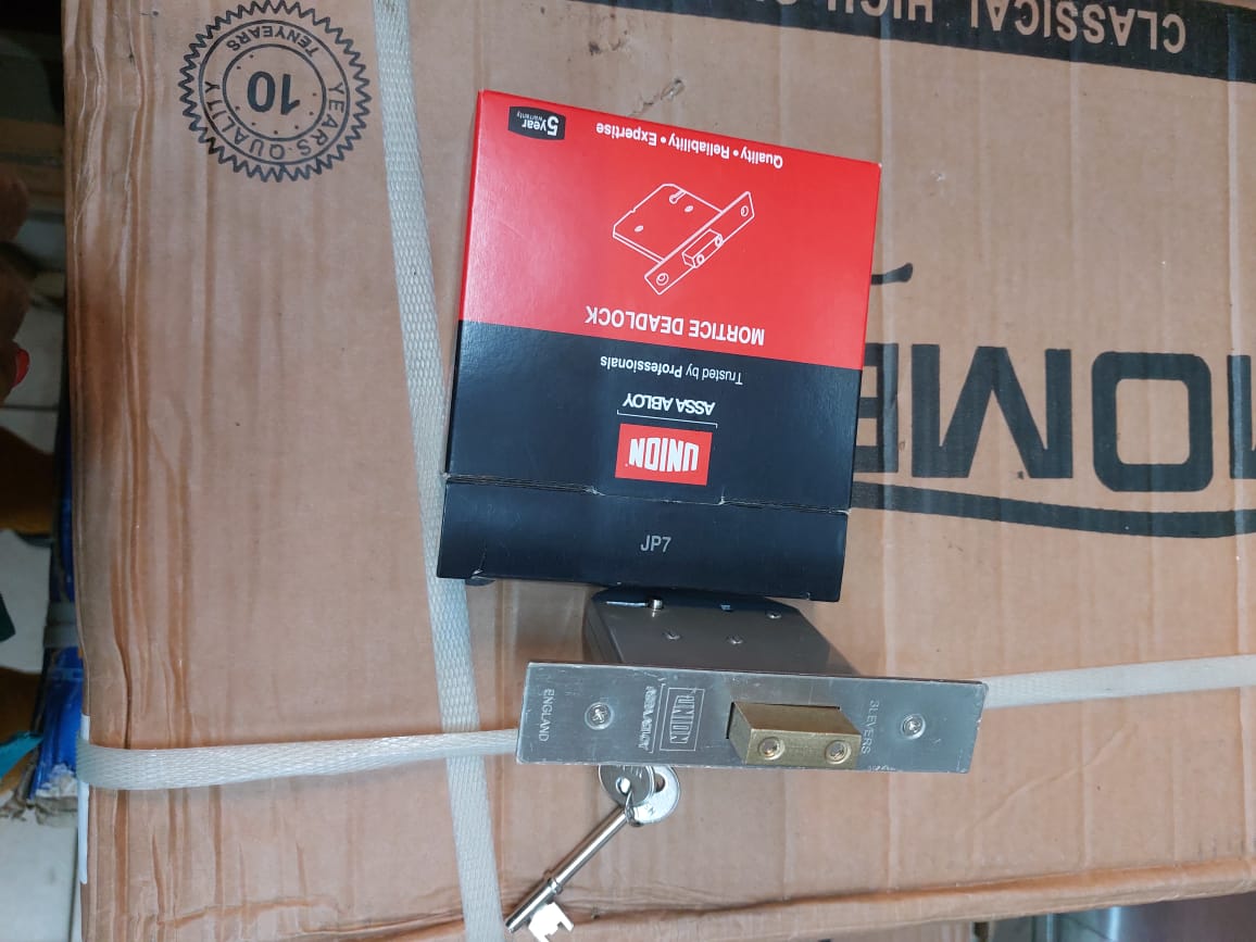 Jesilog-Decor-071121.jpeg Union deadlock