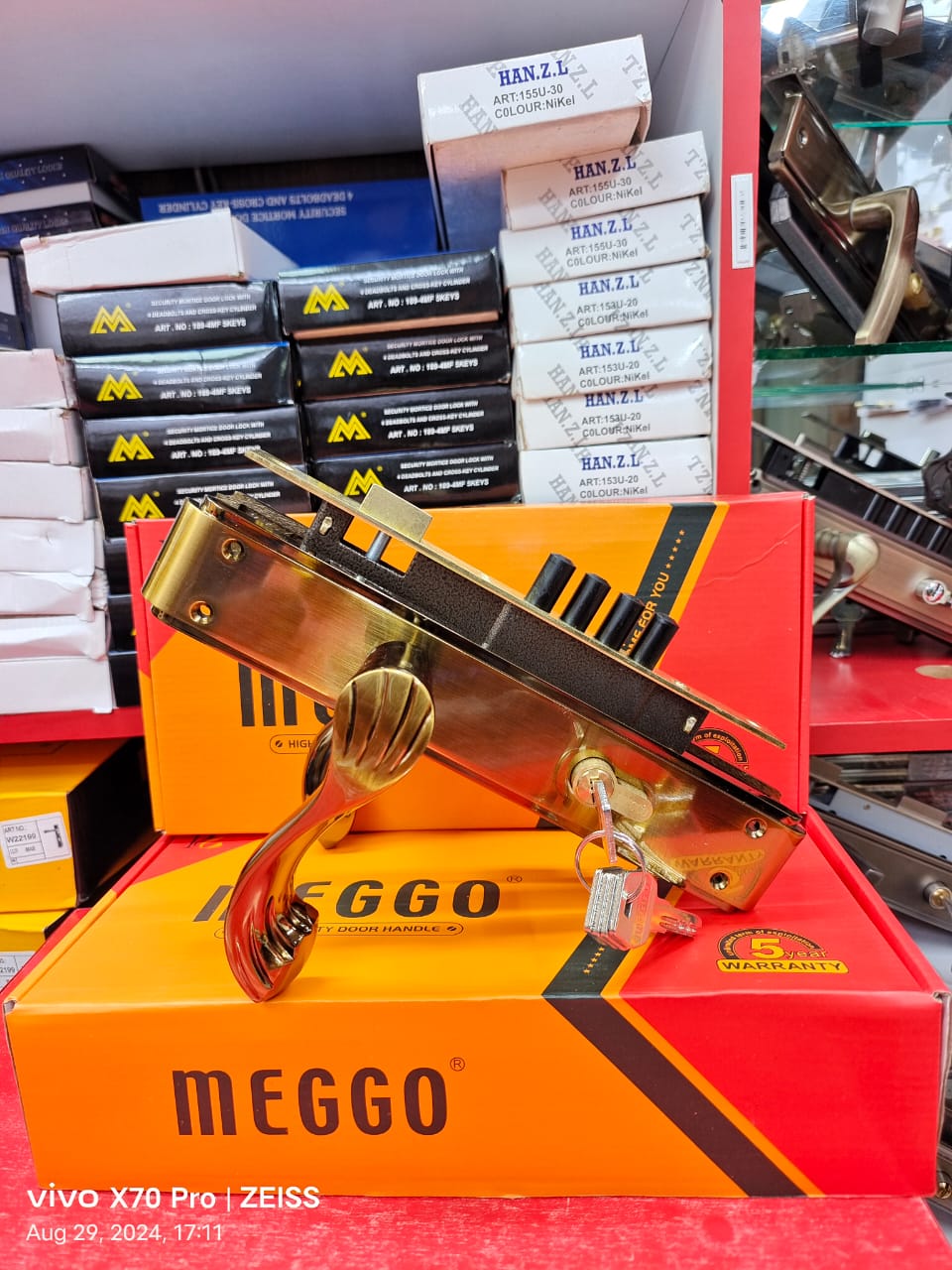 Jesilog-Decor-633448.jpeg Meggo Locks