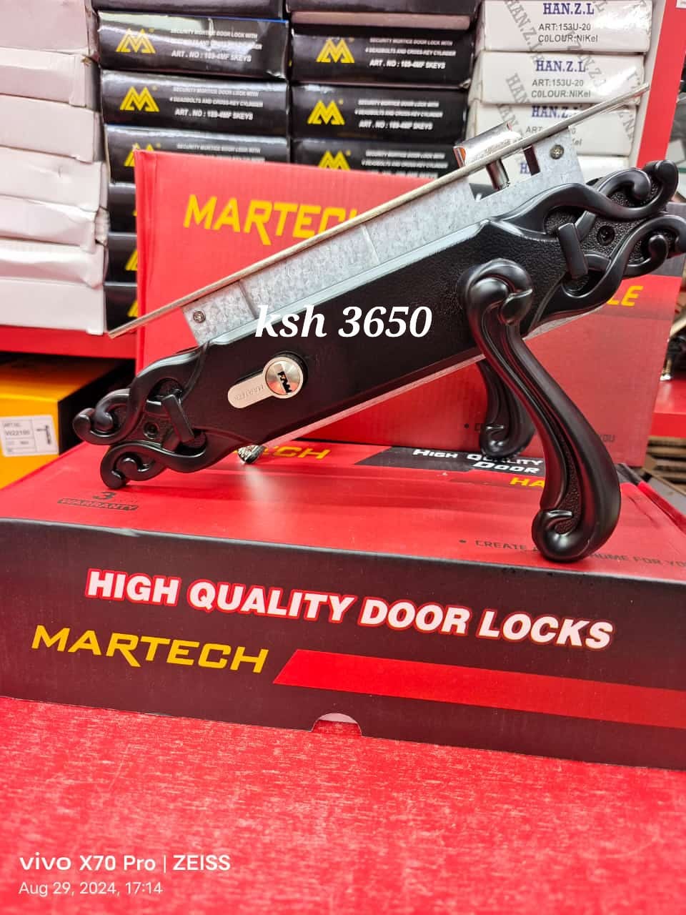 Jesilog-Decor-680358.jpeg Martech Locks